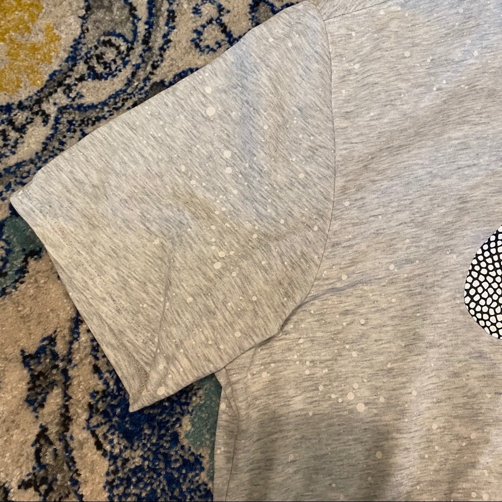 Nike Slightly Cropped Top - Picture 4 of 5